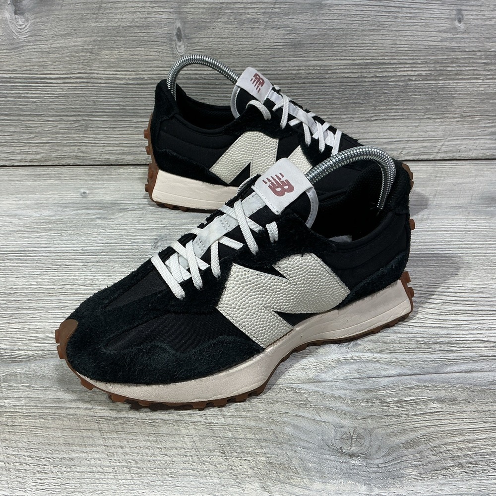 New Balance 327 Womens Size 8 B Black White Gum Suede Sneakers Shoes WS327BL - Picture 8 of 12
